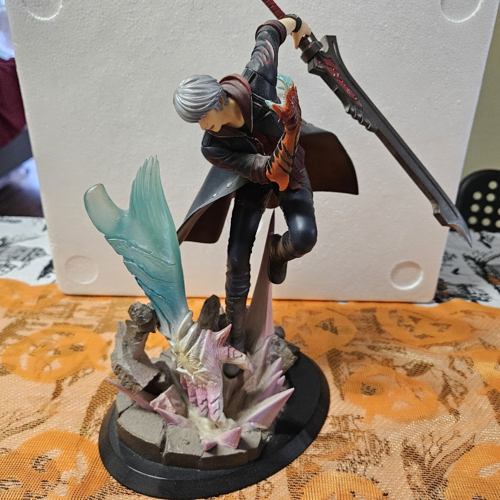 Nero Devil May Cry 4 Kotobukiya ArtFX Statue